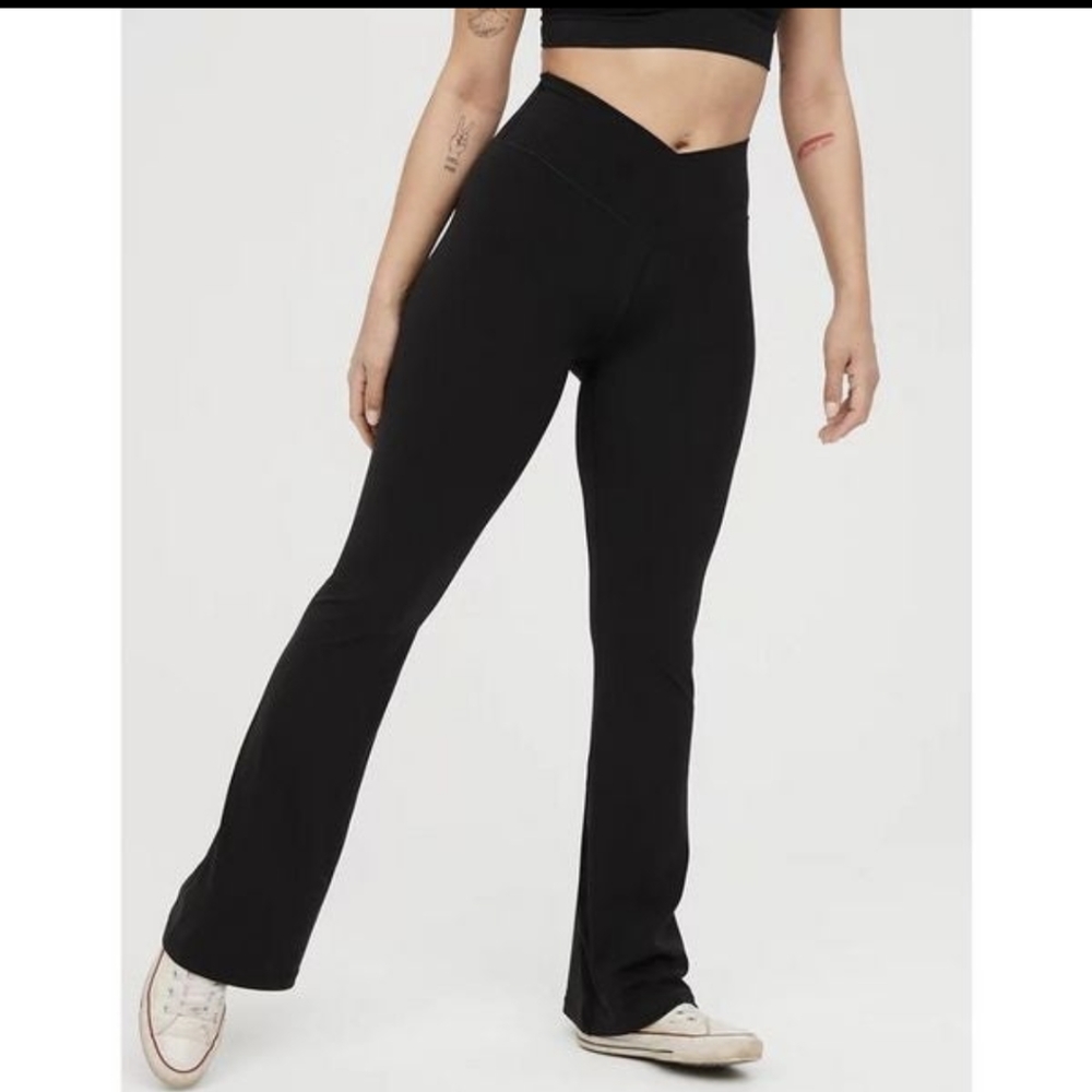 Aerie crossover flare leggings